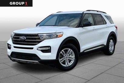 Certified 2024 Ford Explorer XLT w/ Equipment Group 202A