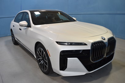 New 2025 BMW 760i xDrive w/ Executive Package