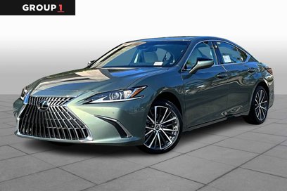 New 2025 Lexus ES 300h w/ Luxury Package