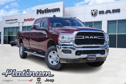New 2024 RAM 2500 Tradesman w/ Chrome Appearance Group