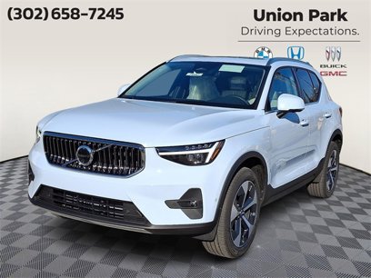 New 2025 Volvo XC40 B5 Plus w/ Protection Package Premier