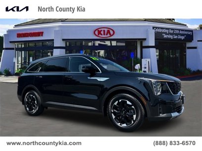 Certified 2025 Kia Sorento S w/ Panoramic Sunroof Package