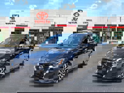 Used 2024 Nissan Altima 2.5 SV