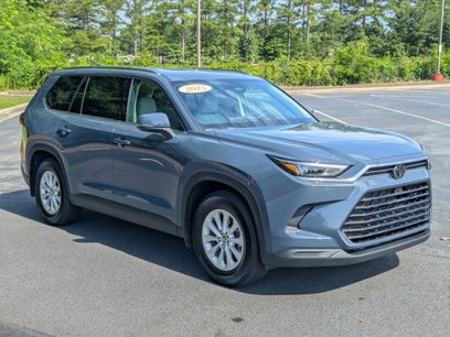 Used 2025 Toyota Grand Highlander XLE
