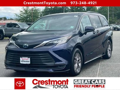 Certified 2023 Toyota Sienna LE