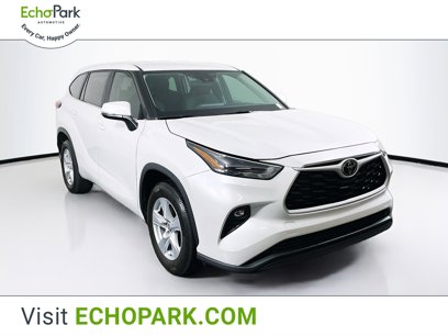 Used 2023 Toyota Highlander LE