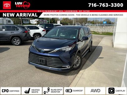 Certified 2022 Toyota Sienna XLE