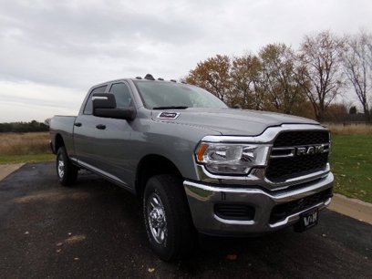 New 2024 RAM 2500 Tradesman w/ Chrome Appearance Group