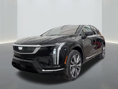 New 2025 Cadillac Optiq Luxury 2