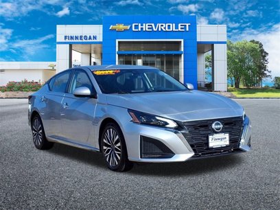 Used 2023 Nissan Altima 2.5 SV