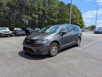 Used 2023 Chrysler Pacifica Touring-L