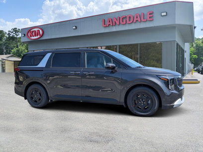 New 2025 Kia Carnival