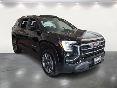 Used 2025 GMC Terrain Elevation w/ Elevation Premium Package