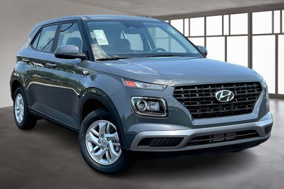 New 2025 Hyundai Venue SE
