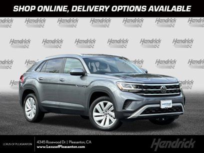 Used 2020 Volkswagen Atlas Cross Sport SE w/ Panoramic Sunroof Package