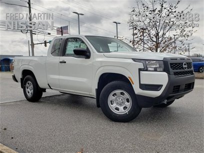 New 2025 Nissan Frontier S