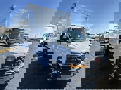 New 2025 GMC Savana 3500 Extended w/ Power Convenience Package