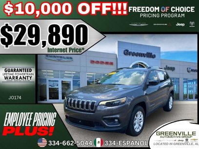 New 2022 Jeep Cherokee Latitude Lux w/ Mopar Interior Package