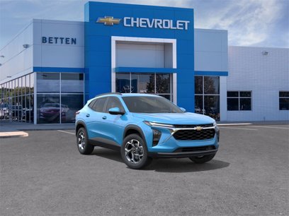New 2025 Chevrolet Trax LT w/ Driver Confidence Package