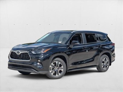 New 2025 Toyota Highlander XLE