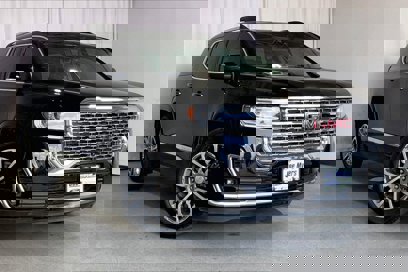 Used 2022 GMC Acadia Denali w/ Denali Ultimate Package