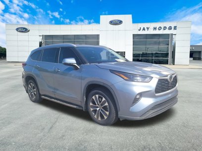 Used 2022 Toyota Highlander XLE