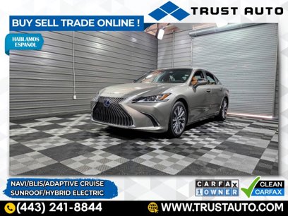 Used 2020 Lexus ES 300h w/ Premium Package