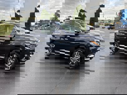 Used 2019 INFINITI QX60 Luxe w/ Essential Package