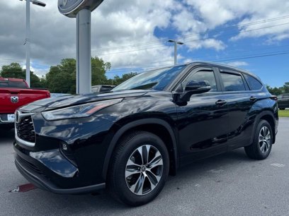Used 2024 Toyota Highlander XLE