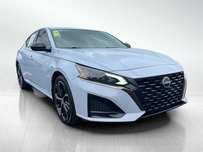 Used 2023 Nissan Altima 2.5 SR w/ SR Premium Package