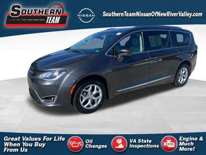 Used 2020 Chrysler Pacifica Touring-L Plus w/ Tire & Wheel Group