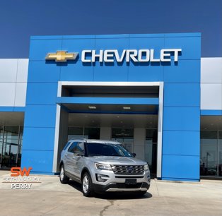 Used 2017 Ford Explorer XLT w/ Equipment Group 202A