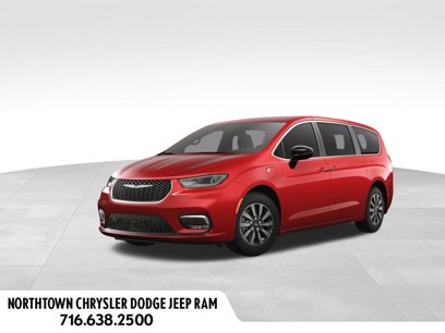 New 2025 Chrysler Pacifica Select
