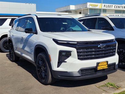 New 2025 Chevrolet Traverse LT w/ Enhanced Driving Package