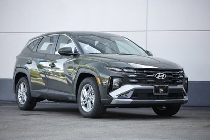 New 2025 Hyundai Tucson SE
