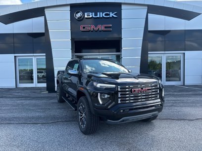 New 2025 GMC Canyon Denali