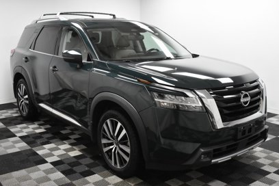 Used 2022 Nissan Pathfinder Platinum