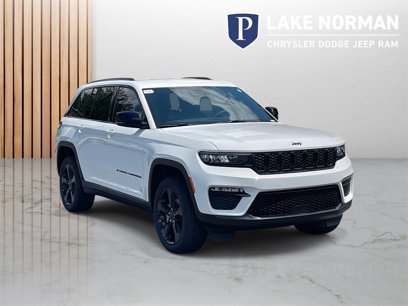 New 2025 Jeep Grand Cherokee Limited w/ Black Appearance Package