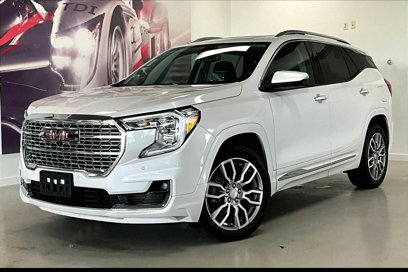 Used 2024 GMC Terrain Denali w/ Denali Premium Package