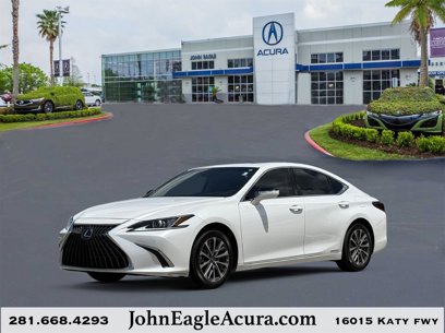 Used 2022 Lexus ES 300h w/ Premium Package