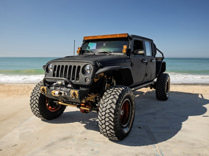 Used 2014 Jeep Wrangler Unlimited Rubicon w/ Connectivity Group