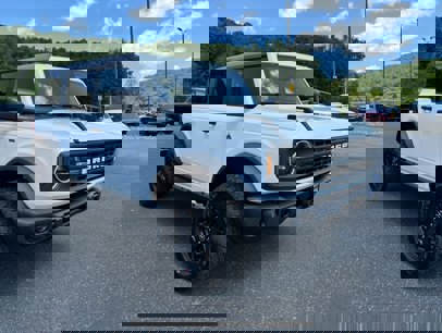 New 2024 Ford Bronco Black Diamond
