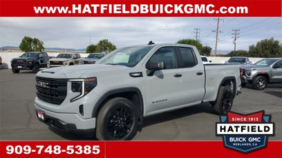 New 2025 GMC Sierra 1500 Pro w/ Graphite Edition