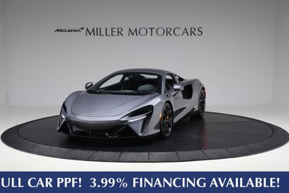 New 2024 McLaren Artura