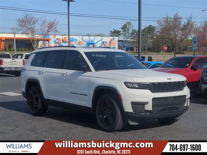 Used 2023 Jeep Grand Cherokee L Laredo