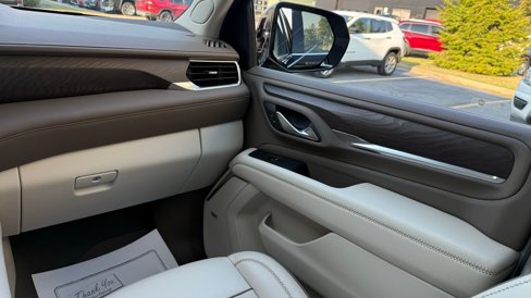 Used 2024 GMC Yukon Denali image 39