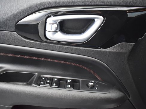 Used 2023 Jeep Compass Trailhawk image 22