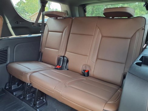 New 2025 Chevrolet Suburban High Country image 15