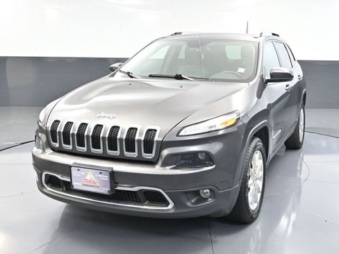 Used 2017 Jeep Cherokee Limited w/ Trailer Tow Group image 11