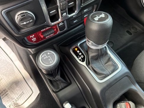 Used 2024 Jeep Wrangler Willys image 20